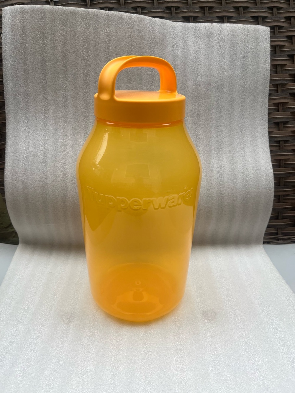 Tupperware Universal Pitcher